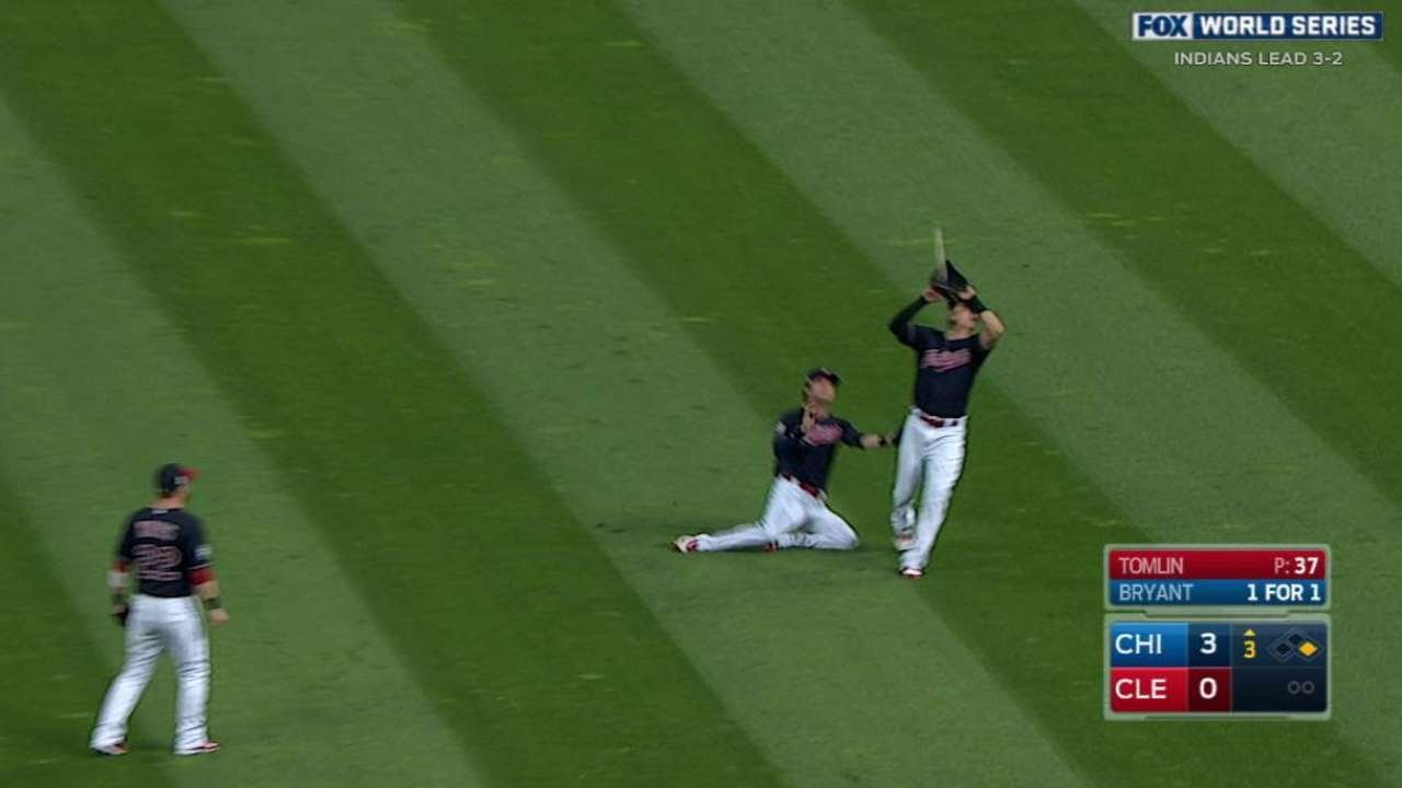 WS2016 Gm6: Chisenhall makes grab in front of Naquin