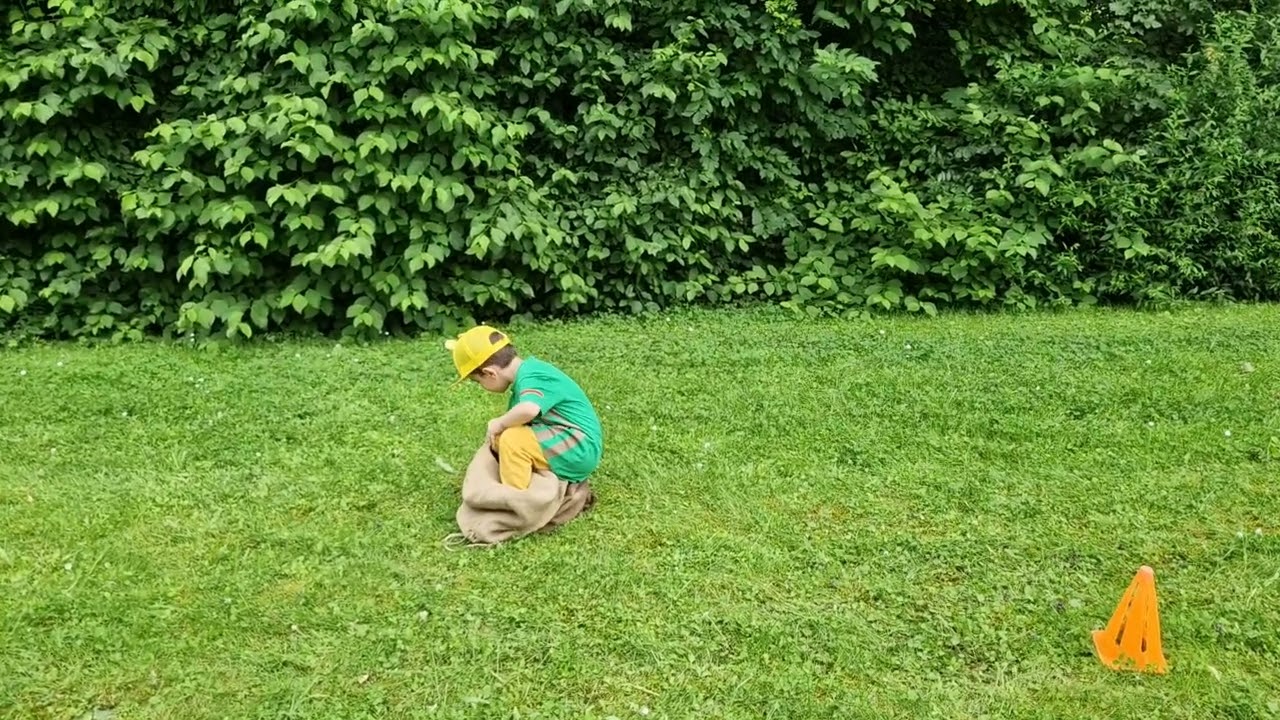 Awaz &ucirc; hilav&ecirc;tin #p&ecirc;şbirk #kind #neu #awaz #n&ucirc; #spiel #l&icirc;stok #zarok