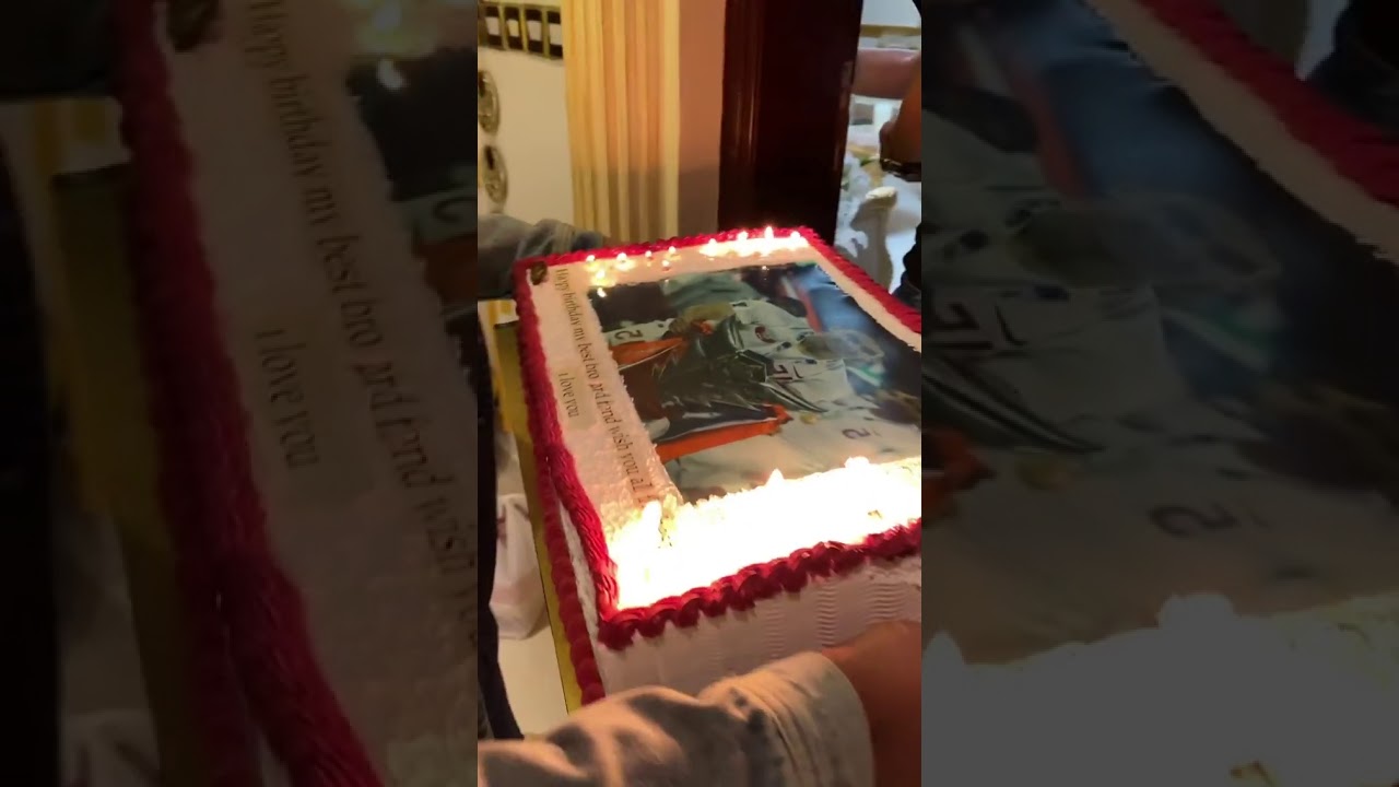 عيد ميلاد بسام الراوي لايفوتك سو اخوان بي مقلب بسام الراوي عباره عن كيكه لايفوتك لايك واشتراك لايفوت