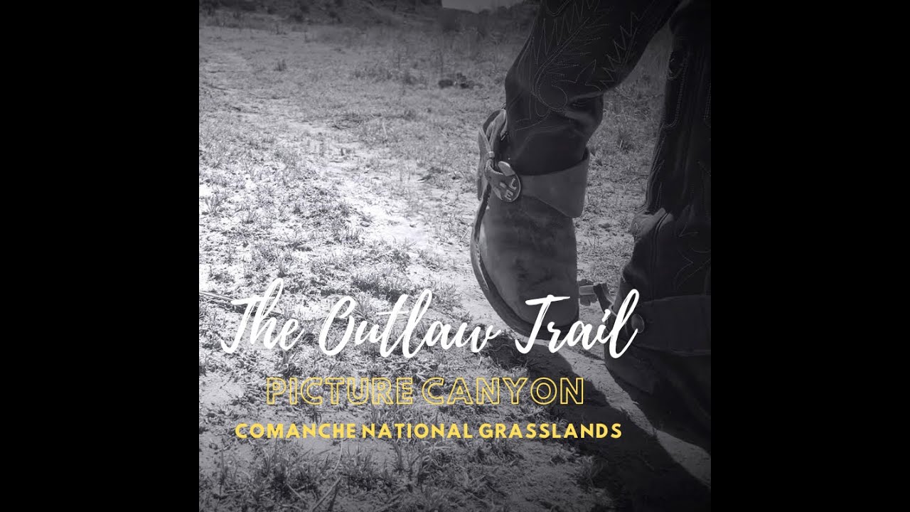 Hiking Picture Canyon, The Outlaw Trail, Comanche National Grasslands