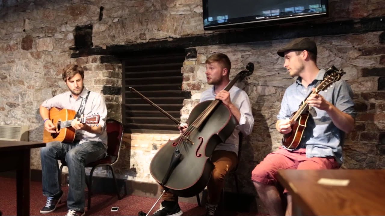 Kadia - Lady Isabelle and the Elf Knight (live at Topsham Folk Club)