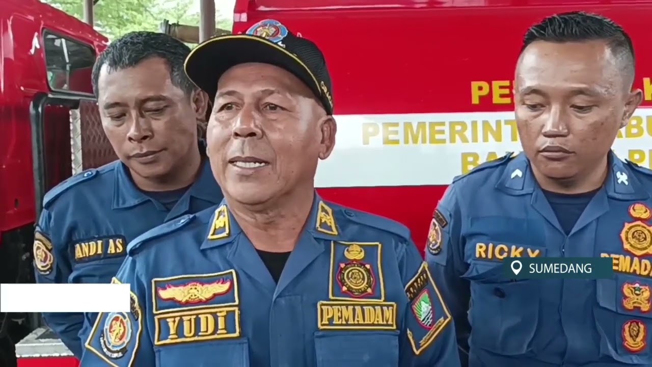 MINIBUS TERBAKAR DI TEROWONGAN TOL CISUMDAWU KM 169
