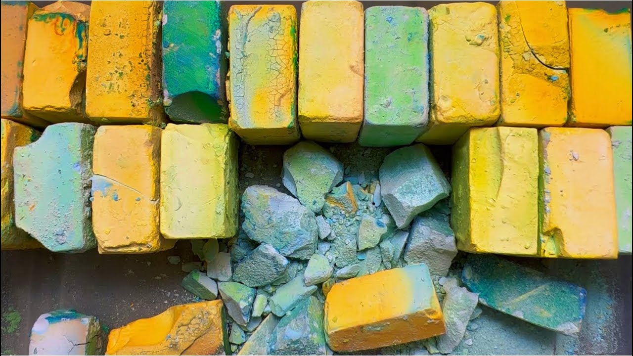 Blue Green Dyed Gymchalk