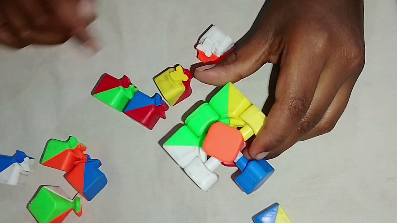 Why does a Rubik's Cube break and how to solve 