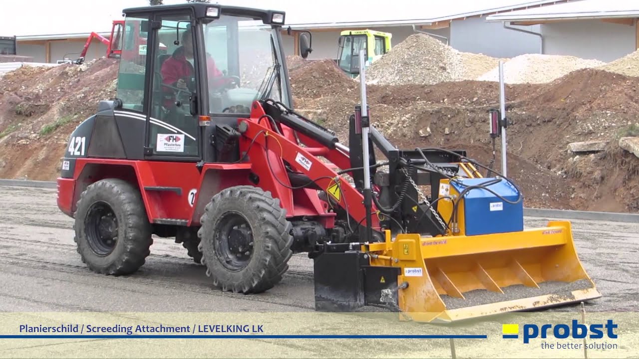 PROBST LEVELKING LK Planierschild, Erstellung Feinplanum f&uuml;r Industriehof in Wilburgstetten
