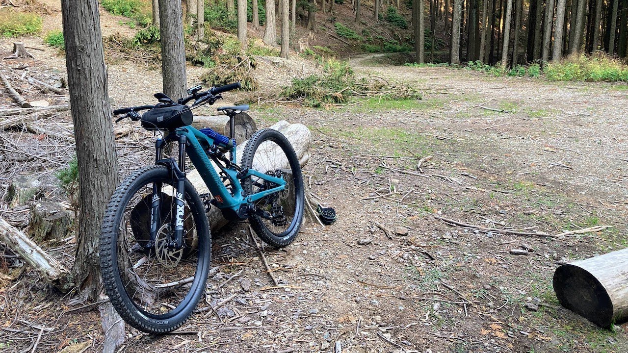 大阪府豊能町 天台山 e-MTBでトレイルライド