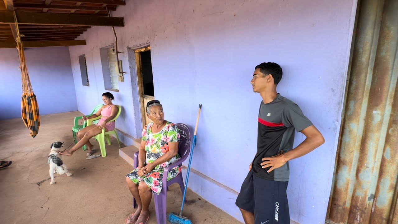 BRUTINHO DESC0BRIU QUE VOVÓ ESTÁ NAM0RAND0