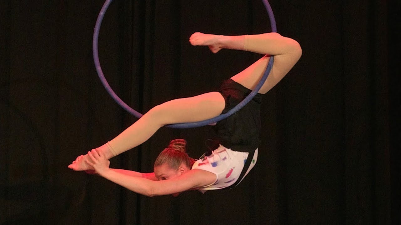 Magdaléna Vanišová  - #CAAC25 - AERIAL HOOP Junior A 10-14 Amateur