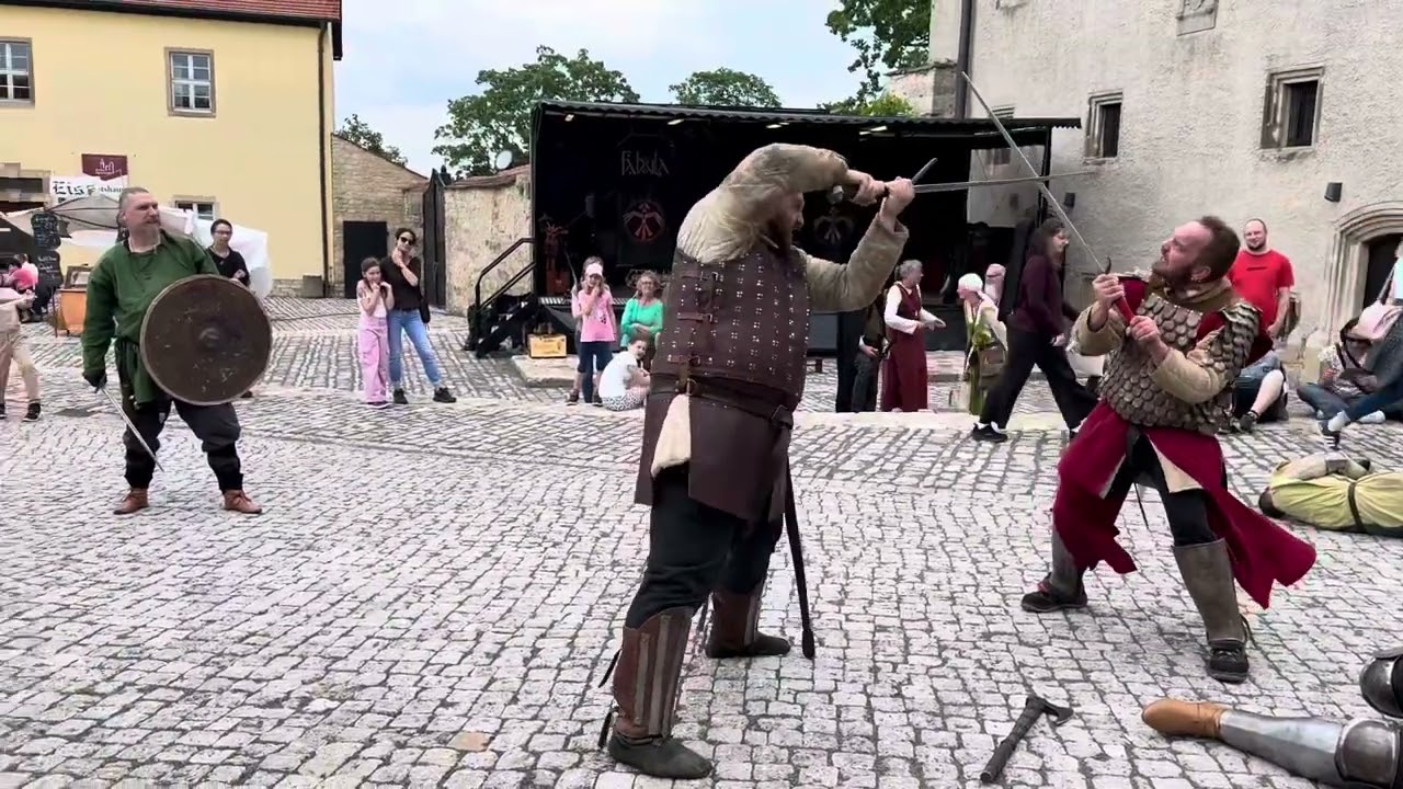 Juni 1.6.2024 Mittelalter mittelalterliches Fest Burgfest Burg Querfurt Ritter - Spiele Kampf #ages