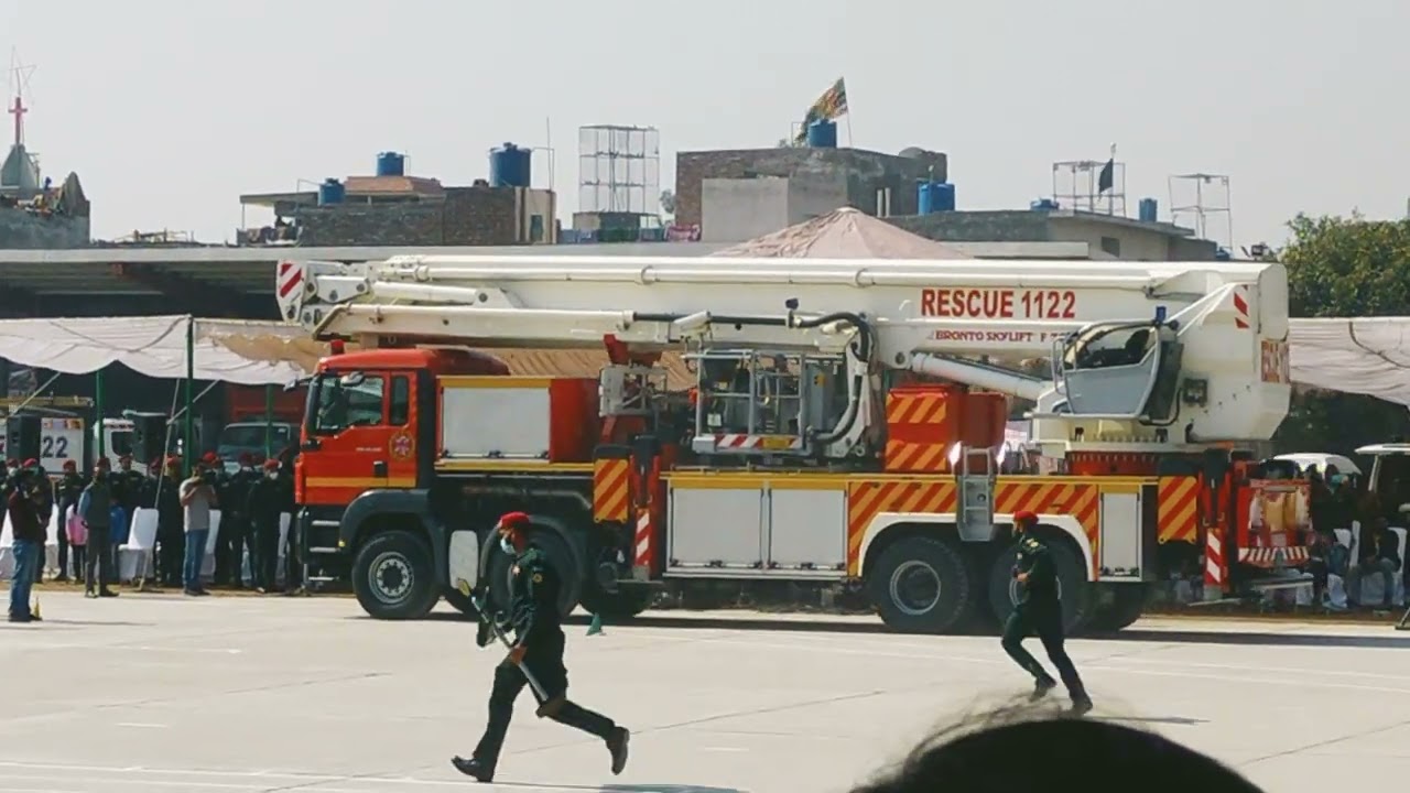 Passing Out Prade March of basic 37 Rescue 1122