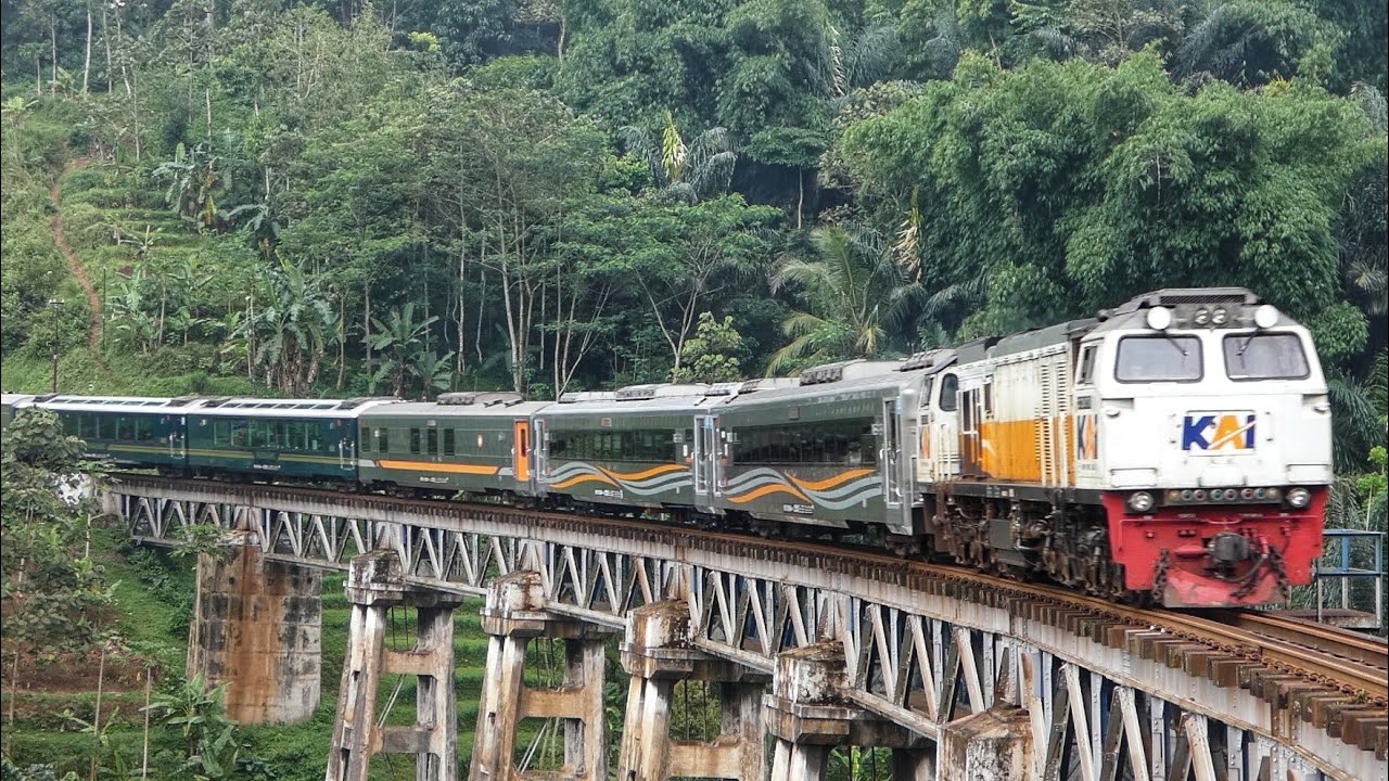 Cuman Kereta Ini Yang Bawa 2 Panoramic Sekaligus