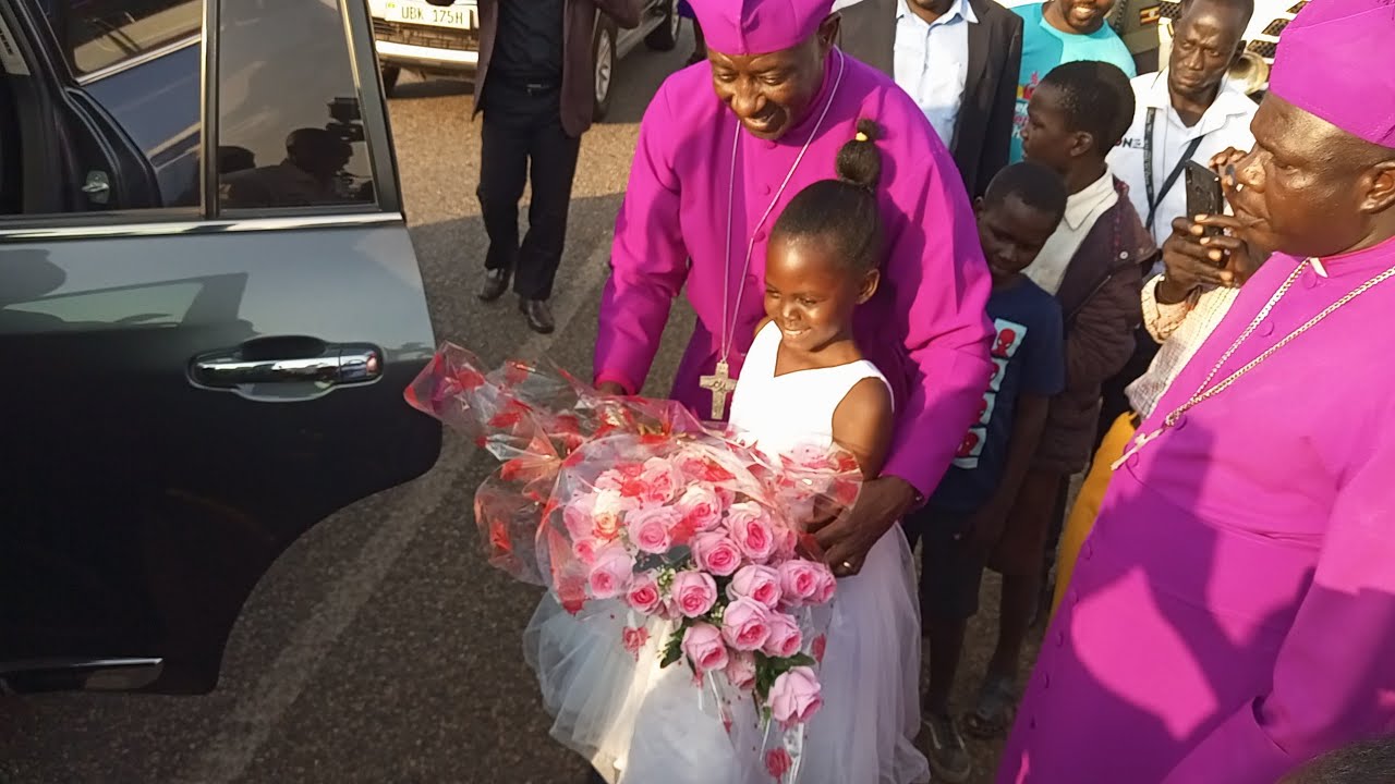 Arch bishop Kasimba Mugalu arrives in Soroti city in tight security, blesses Teso land
