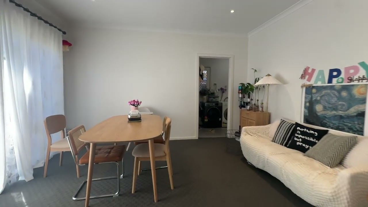 15 Queen Circuit Sunshine