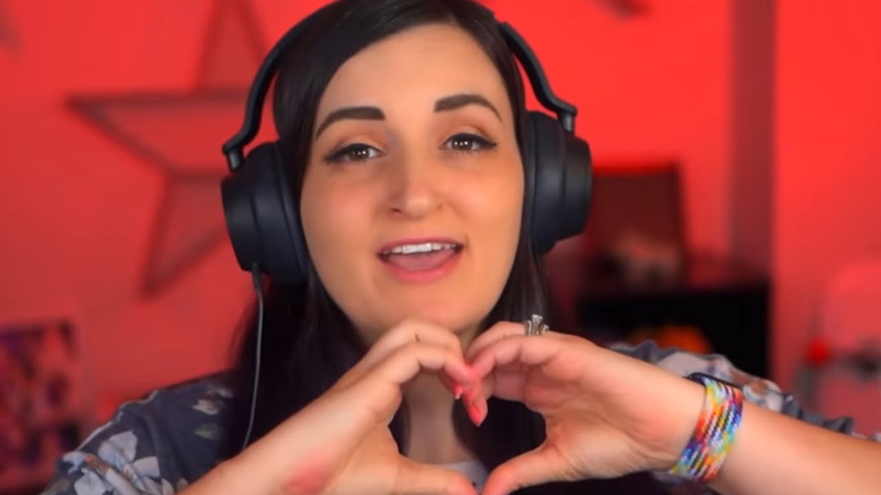 LaurenZside shipping Parker and Chester for 2 minutes and 30 seconds