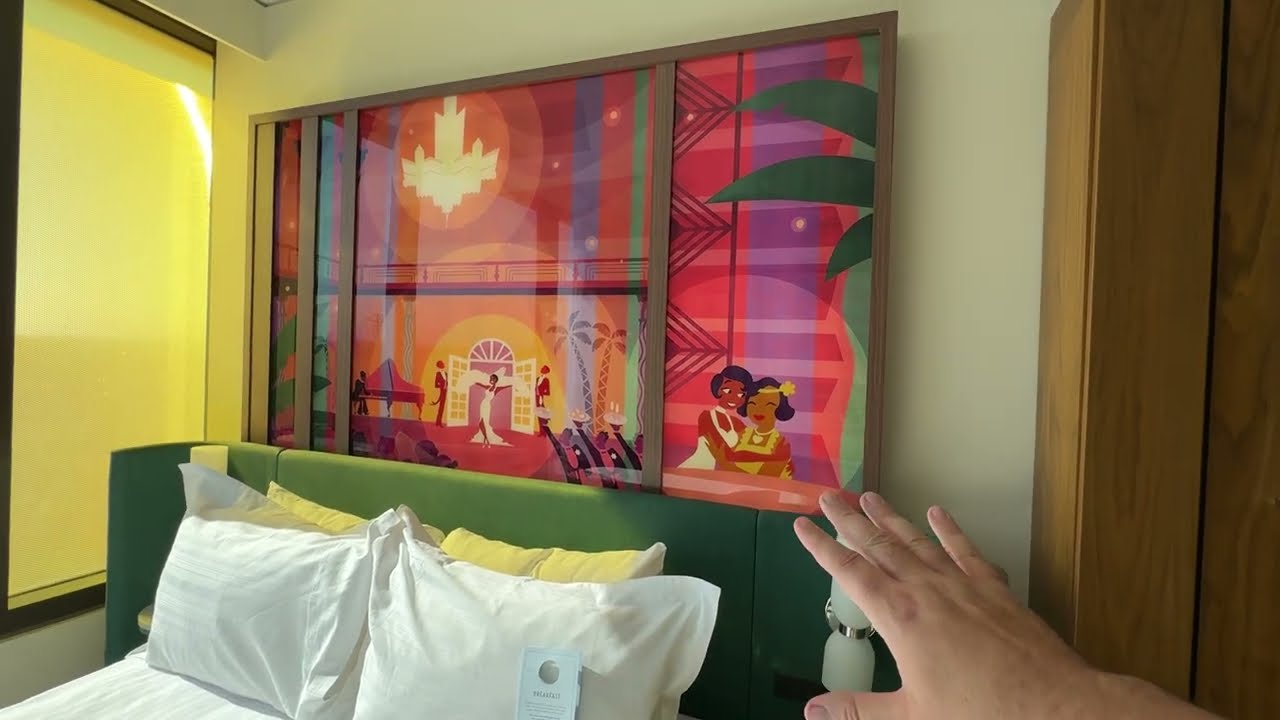 Disneyland Hotel - Discovery Tower, DVC Room 1207 Tour