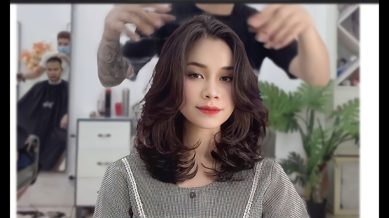 Hướng dẫn uốn tóc Layer chi tiết