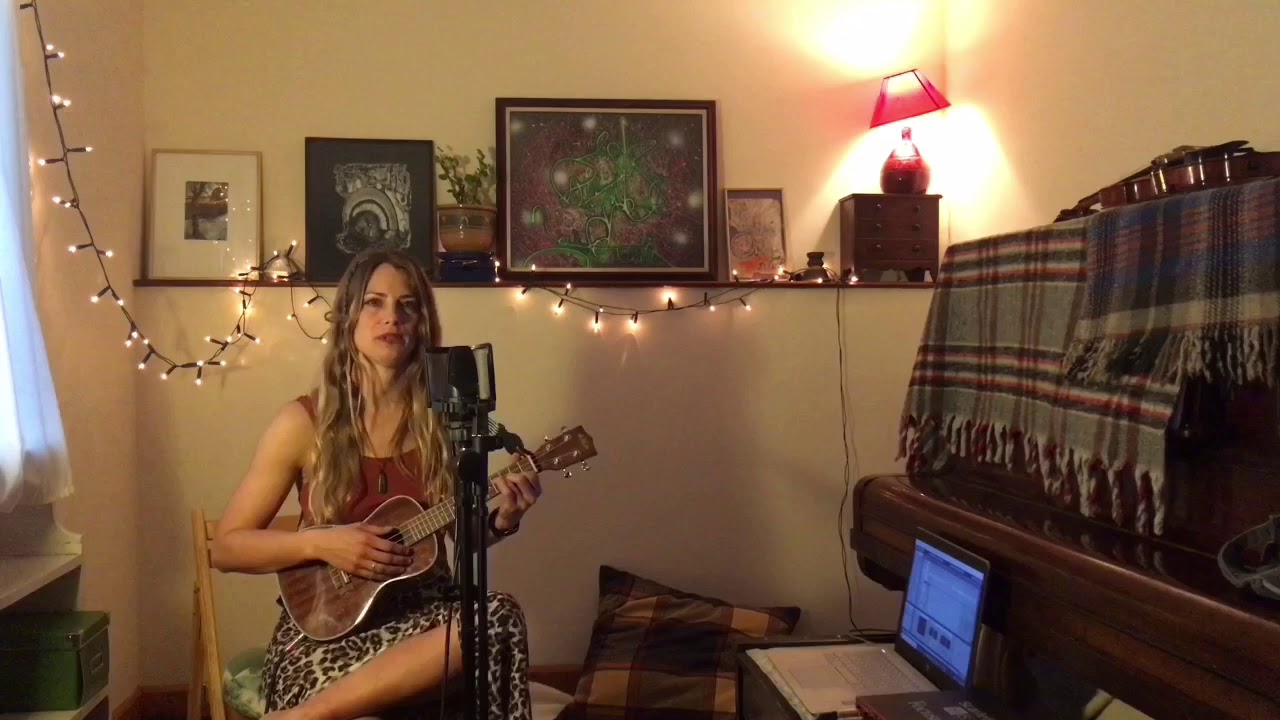 LUNAROSA - Kissing on the Reef (Acoustic live version)