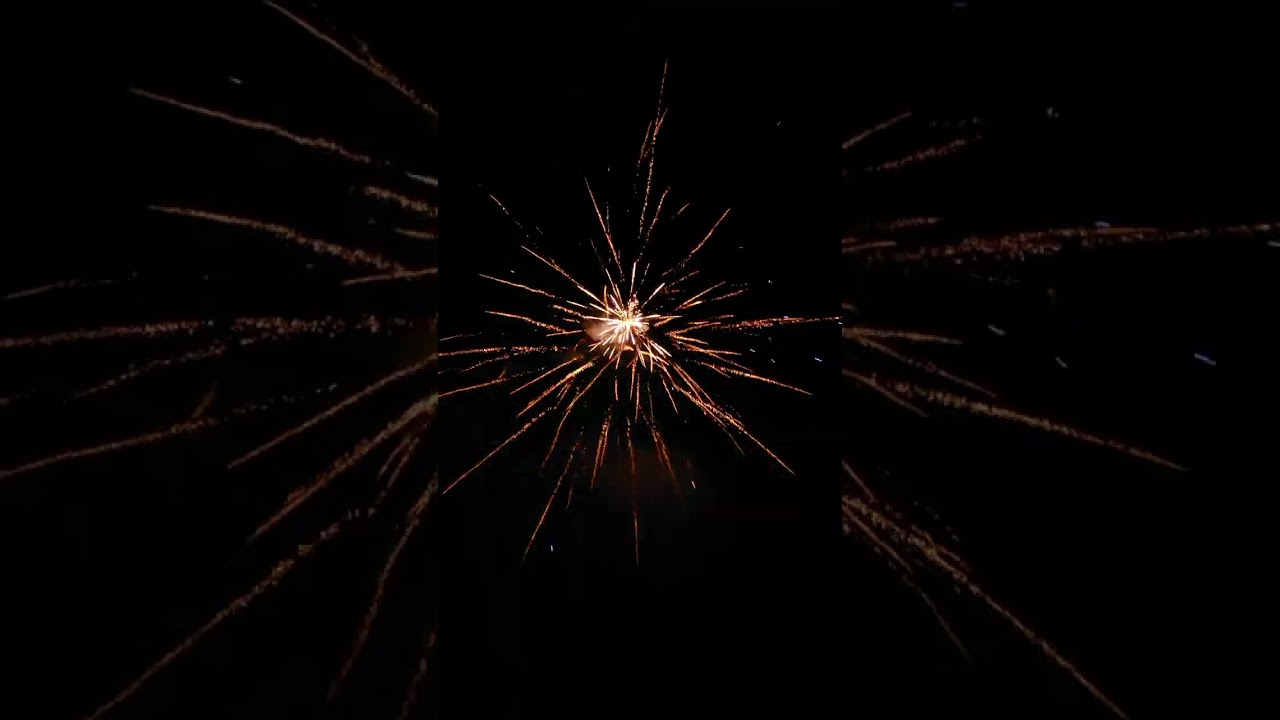 Valak giant compound finale cake . huge breaks. Very loud .#pyronation #avipyro21