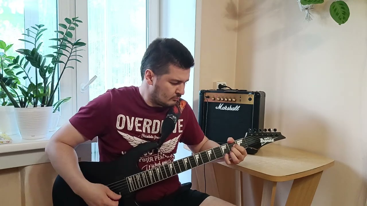 Демо гитарный комбоусилитель Marshall MG15G и электрогитара IBANEZ GRG121DX-BKF