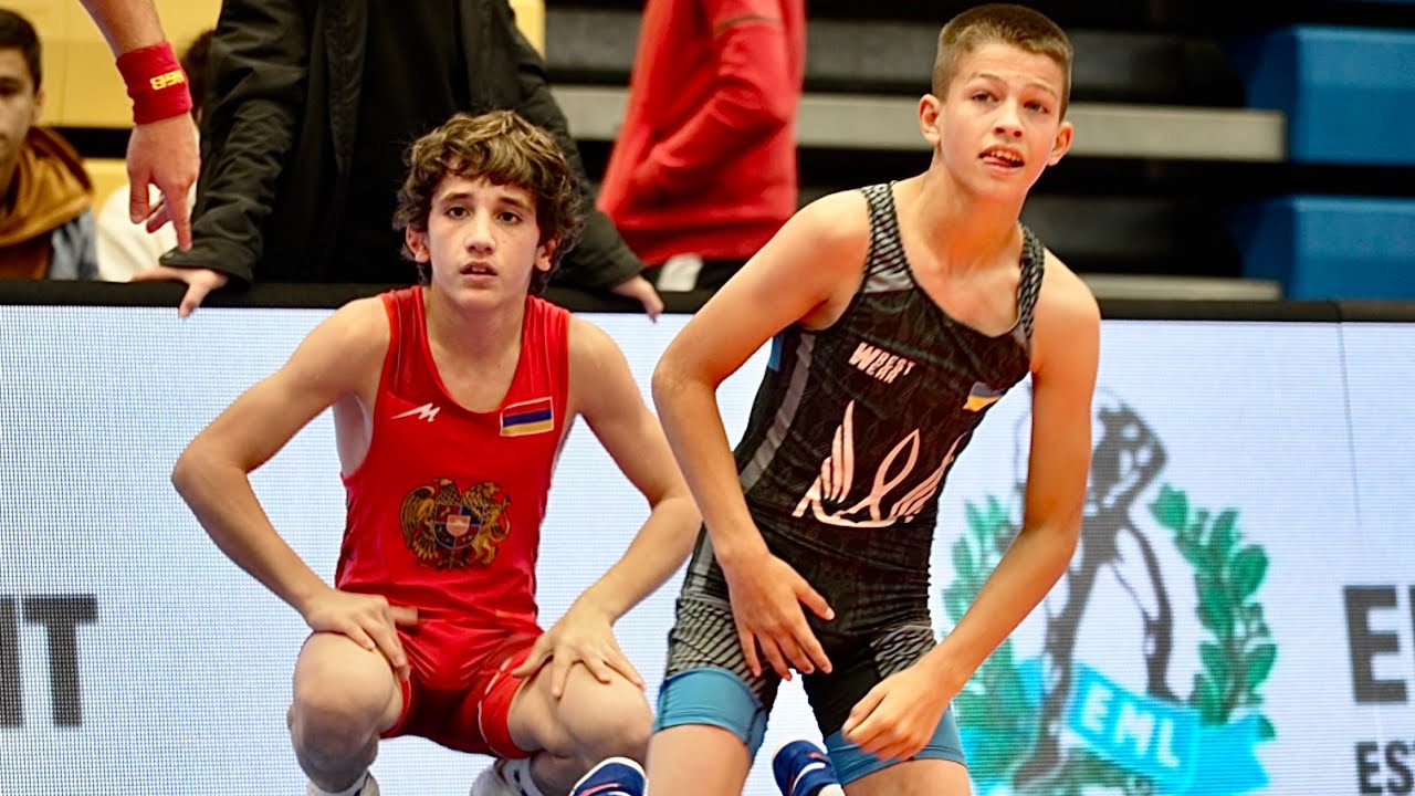 U15 Narek Aleyan (ARM) vs Volodymyr Kinzerskyi (UKR) 44kg. Greco-roman boys youth wrestling. B-cam