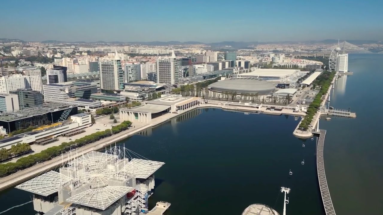 Smart Cities: Changing the Future Together