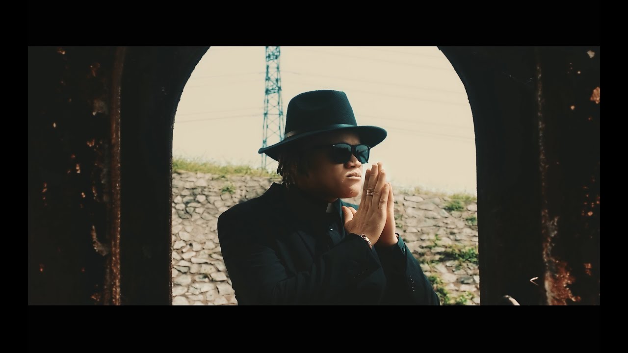 Boy TAG - Tobi (Official Video)