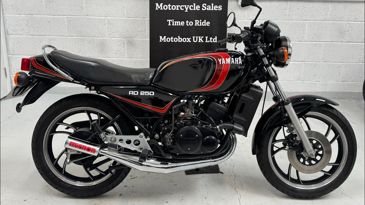 Yamaha RD250LC, 1981 X reg, Mars Bar colours, startup