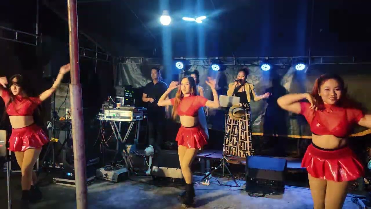 NIGHT FEVER. STAYING ALIVE