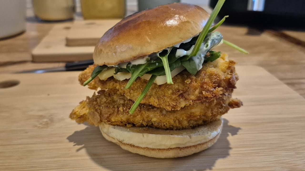Crispy Chicken Burger | Low-Fat, Big Crunch | Just Scran
