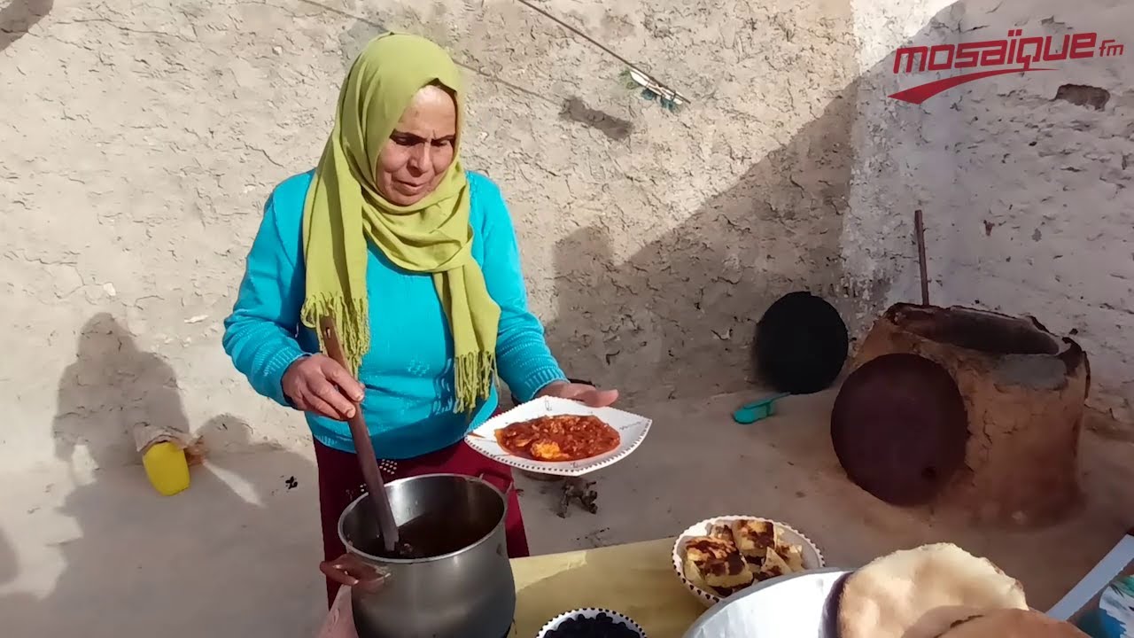'الشكشوكة الحمراء : ' موروث غذائي تنفرد به القلعة الكبرى
