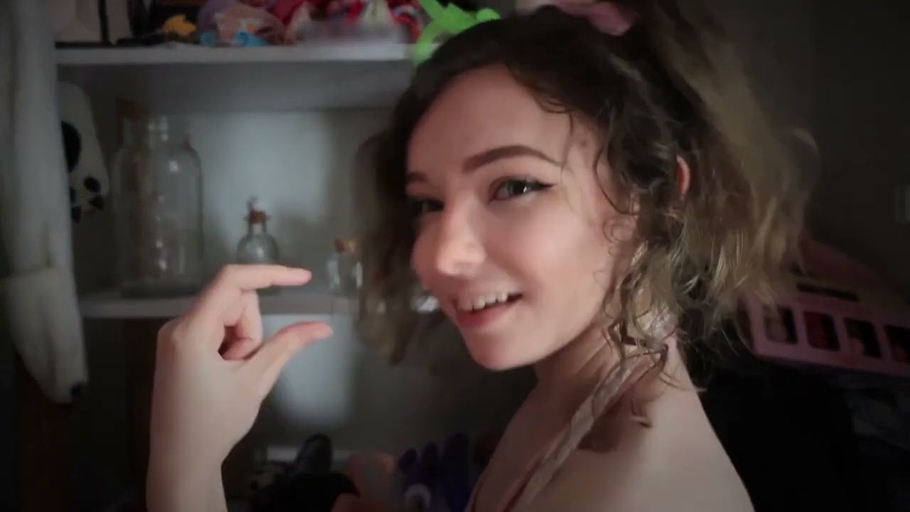 Giantess - Be a Good, Tiny Pet