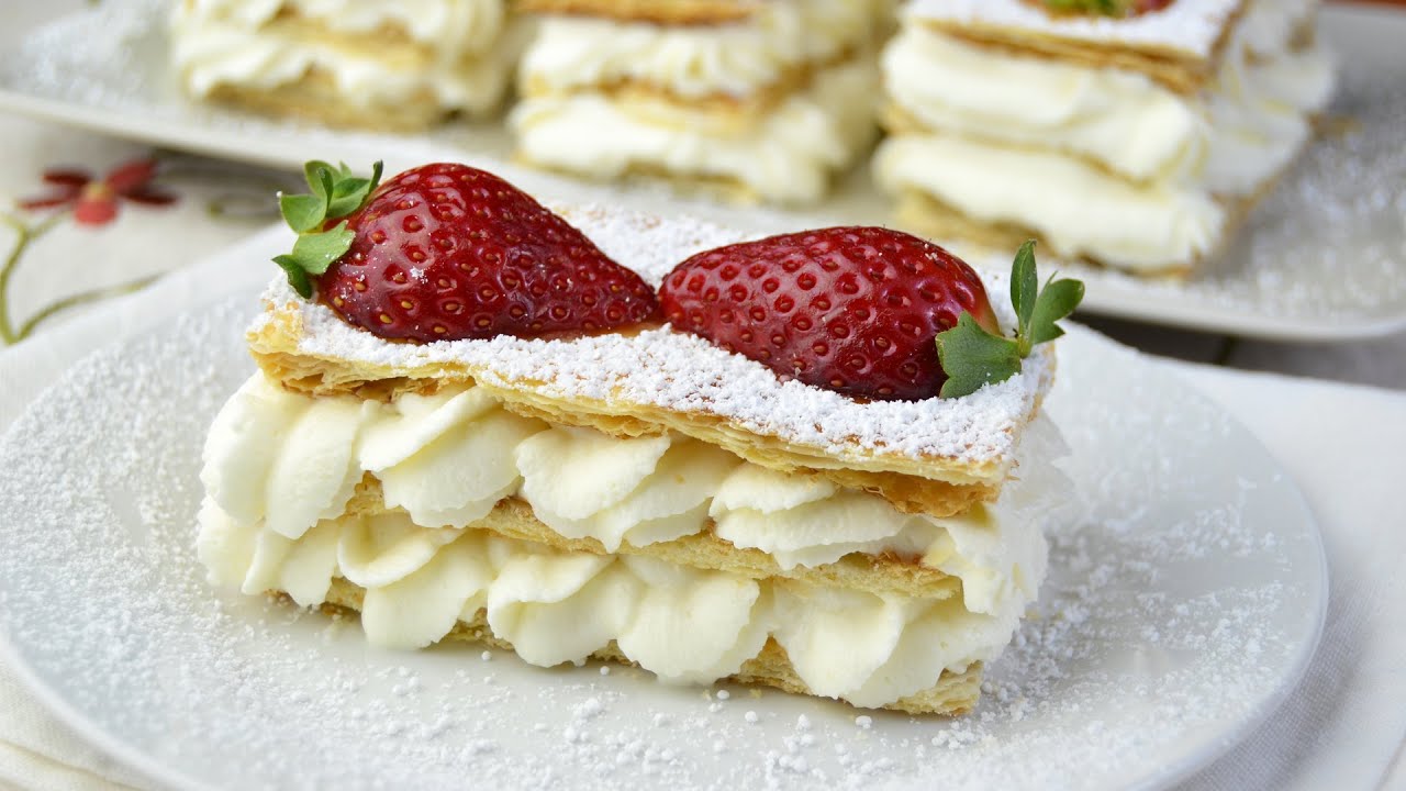 Milhojas de Nata | Recetas para San Valentín