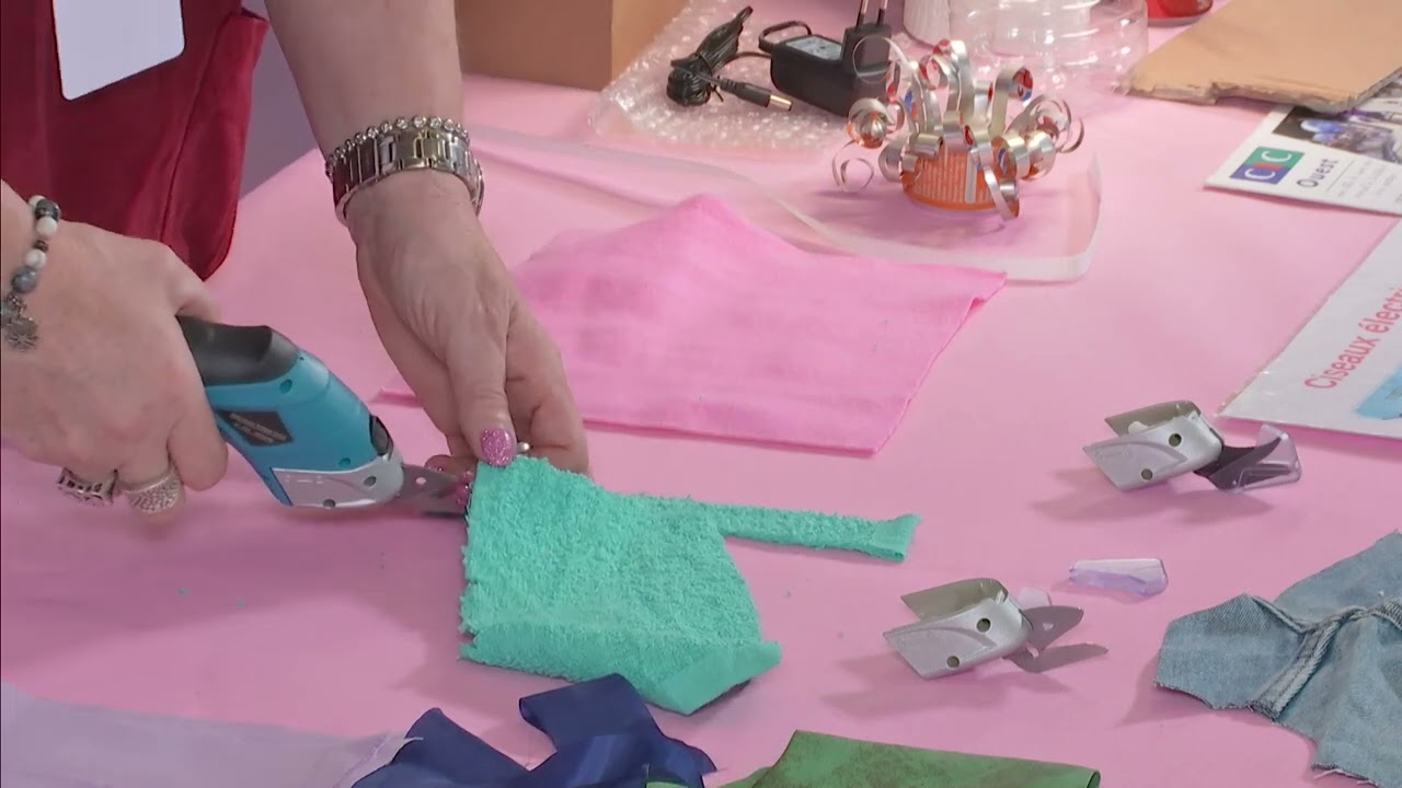 Cathy et ses Outils - Démo d'accessoires indispensables - Salon Pour l'Amour du Fil 2022 (FR)