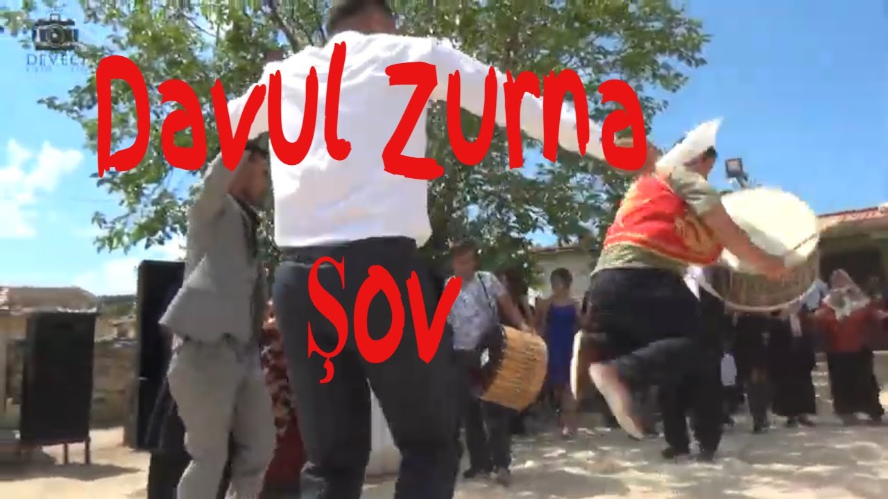 Adakasım Köyü düğününde davul zurna şov