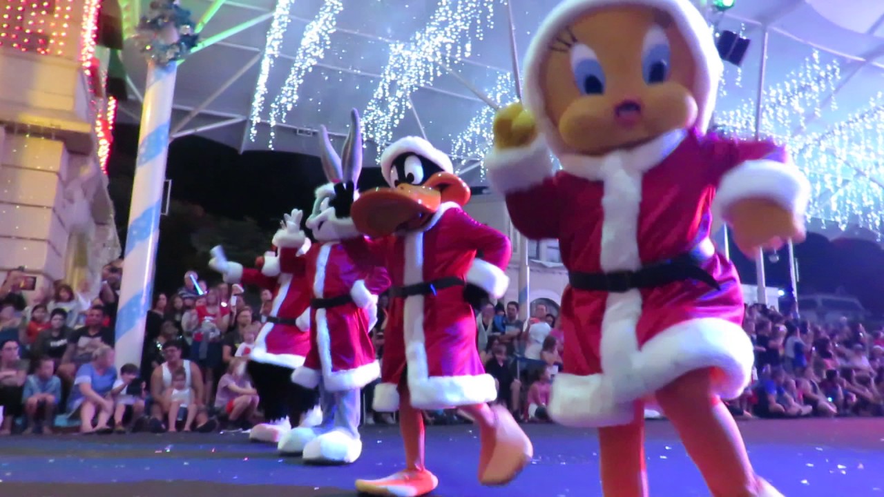 The new White Christmas parade at Movieworld