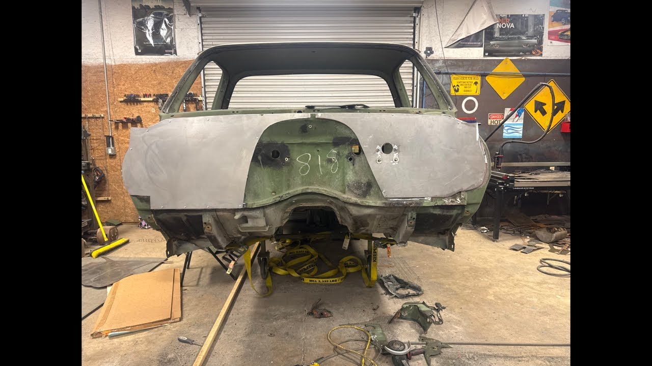 1984 to 1974 K5 blazer conversion from 4wd to 2wd on a 76 frame bead rolling firewall eps 10 ￼