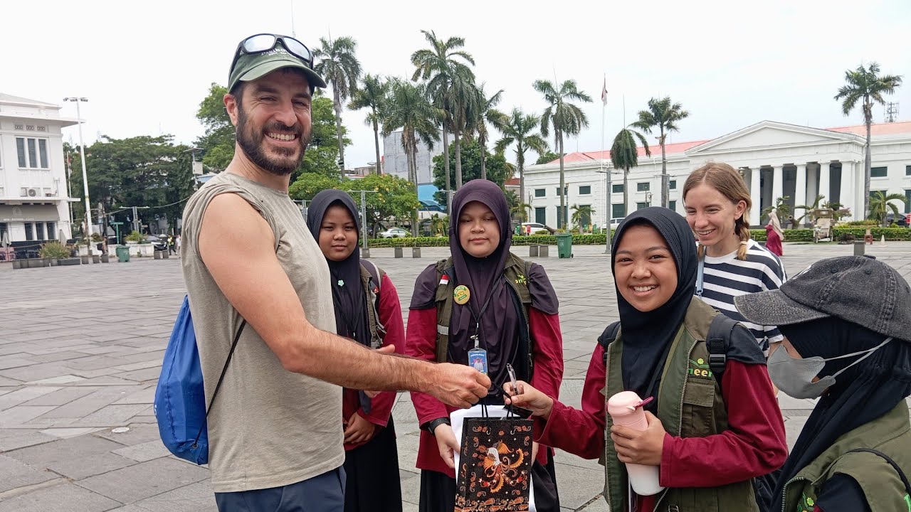 Explore Kota Tua Jakarta_Serunya wawancara Turis_kelas 6 Sultan Hasanuddin_Sekolah Pioneer