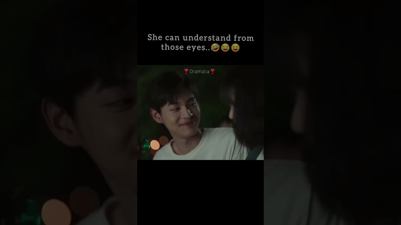 😏His eye language speaks to her...😅😆 #thepromiseofgrowinguptogether #viral #cdrama #shorts