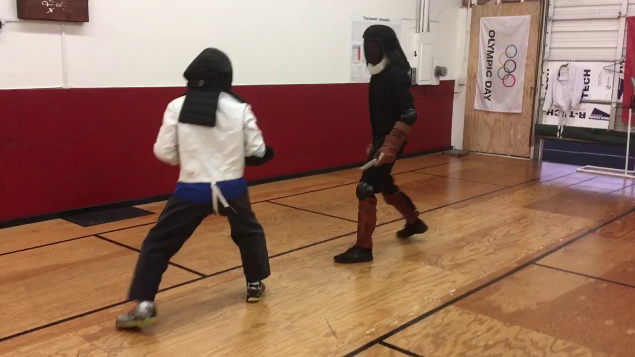 Nunchaku vs knife
