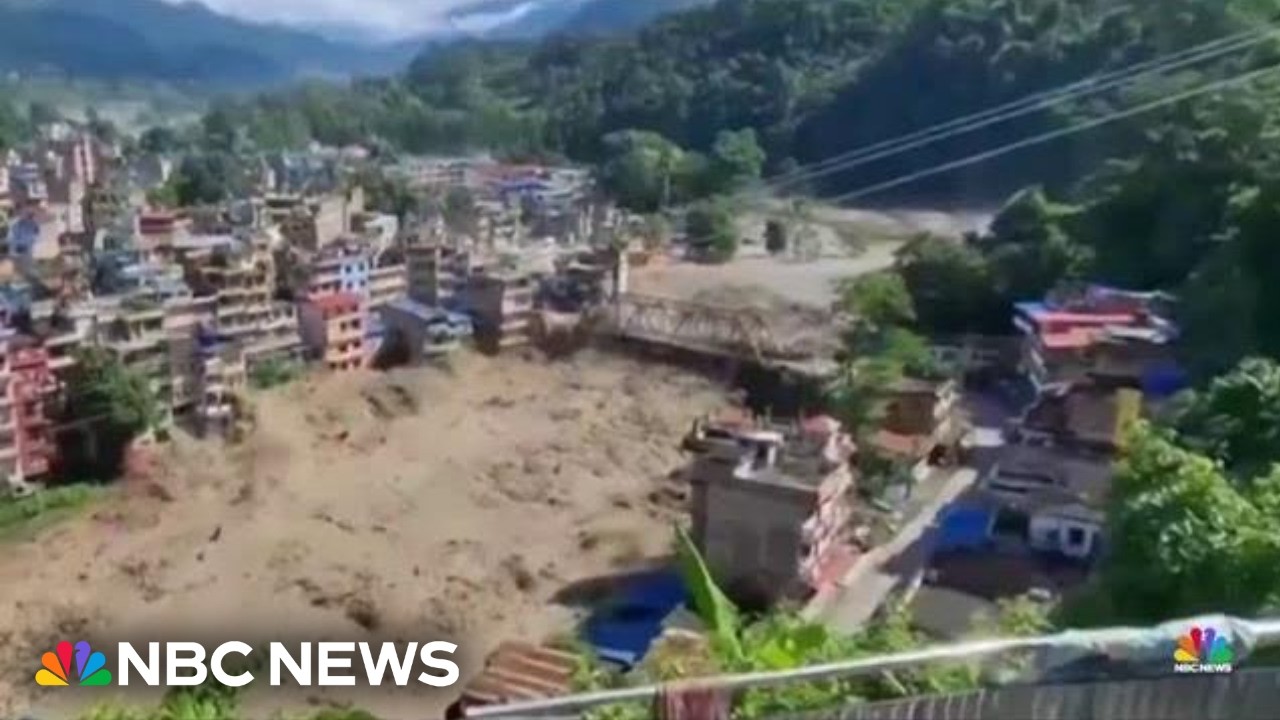 American tourists among hundreds missing after deadly floods in Nepal