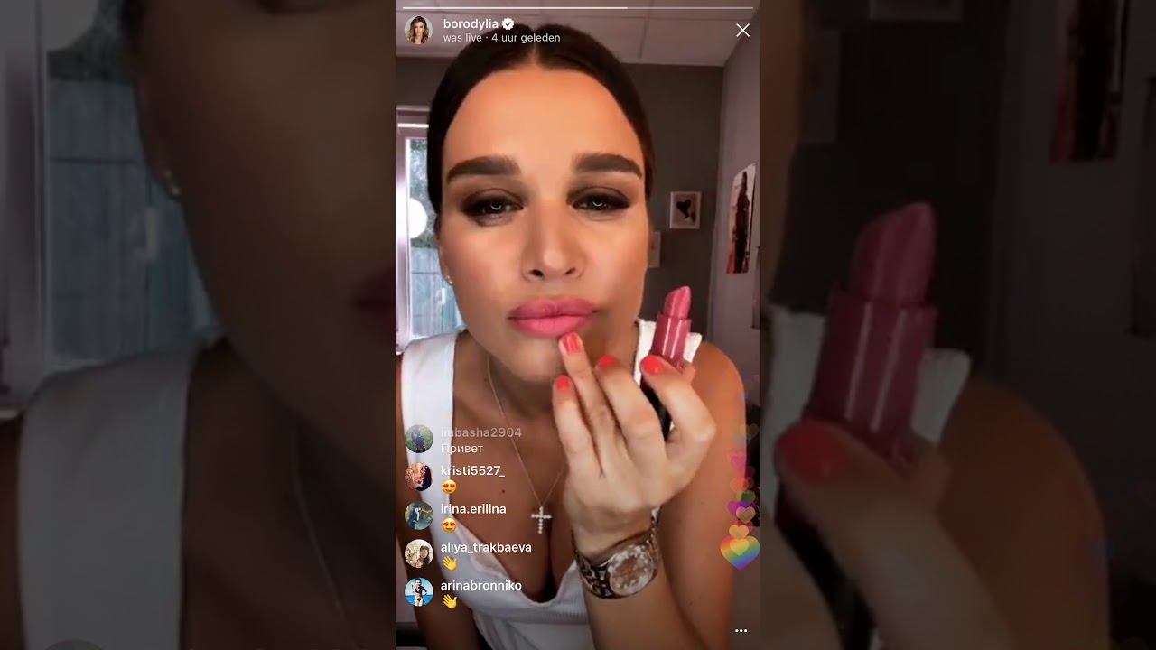 Ксюша Бородина показала свои помады, прямой эфир Instagram 15-06-2018