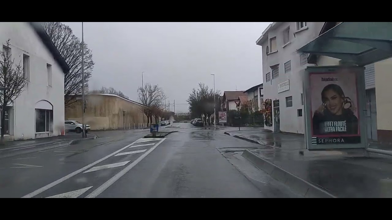 Driving Bayonne centre, zone St Frédéric (France)