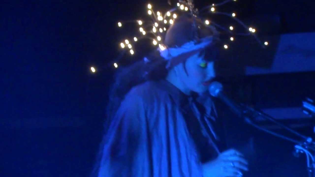 CocoRosie - Child Bride (beginning of concert) - Full Live @Le Trianon Paris - 28.05.2013 (1)