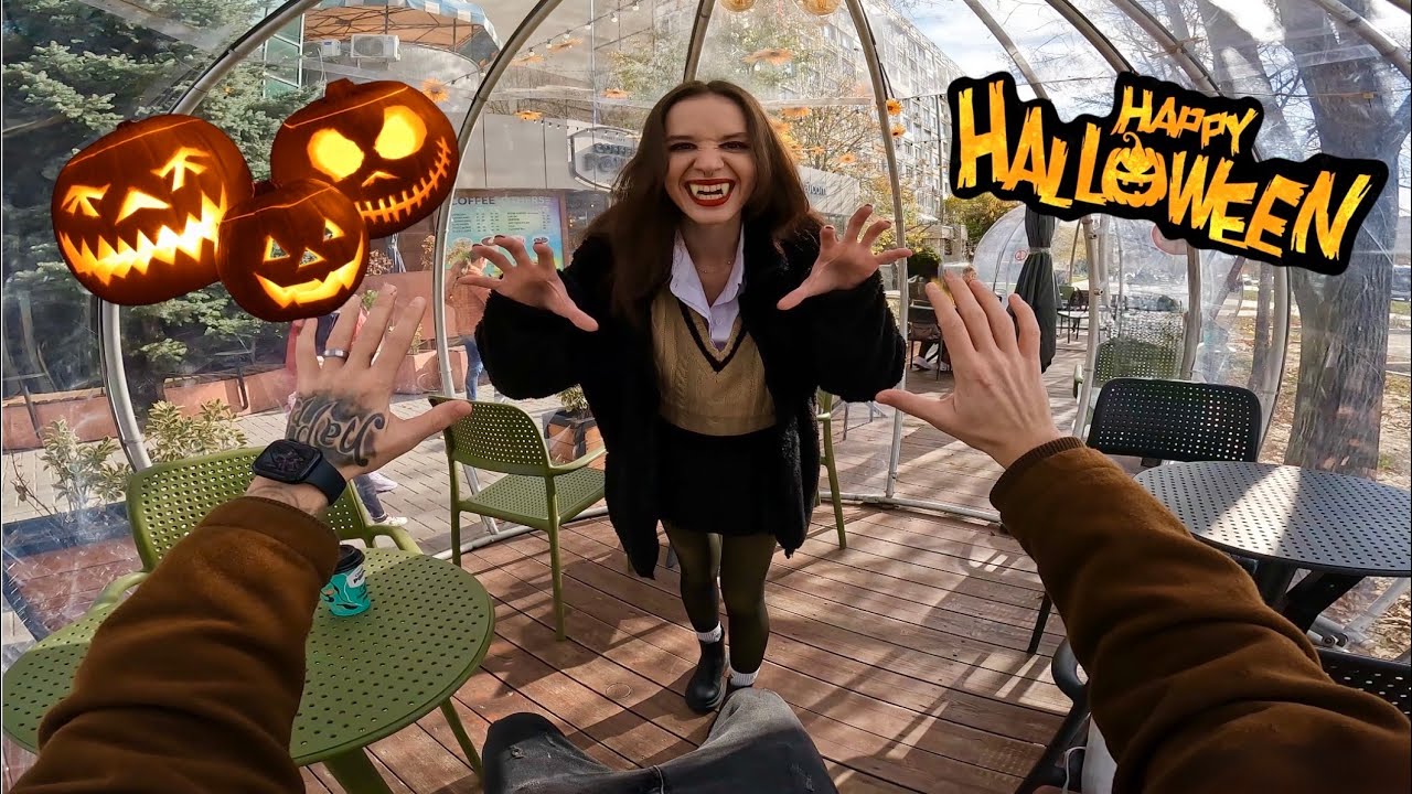 ESCAPING VAMPIRE GIRL THINKS YOU’RE HER REINCARNATED LOVER (HALLOWEEN SPECIAL) @Piro.j0k 