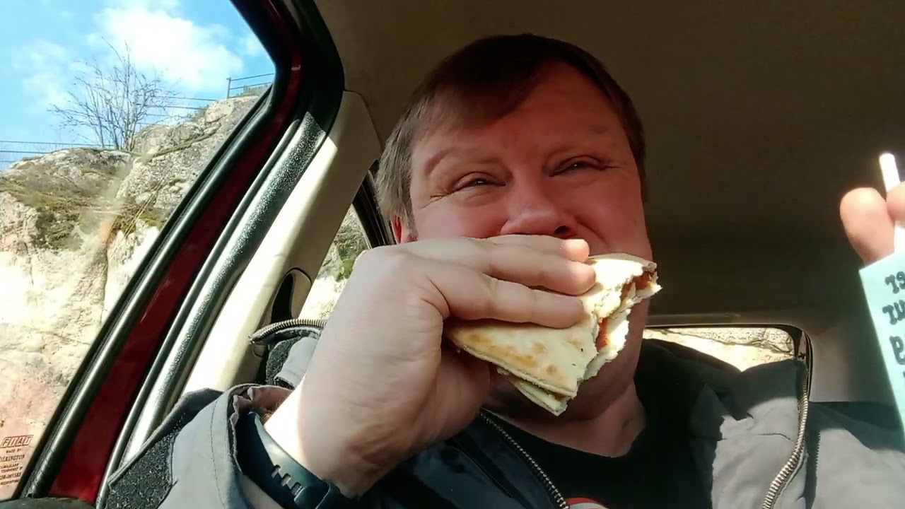 Saarioinen Vege Bologneese Pizza + kauramaito - Käppä Jätkän Arkiset Aherrus Videot 