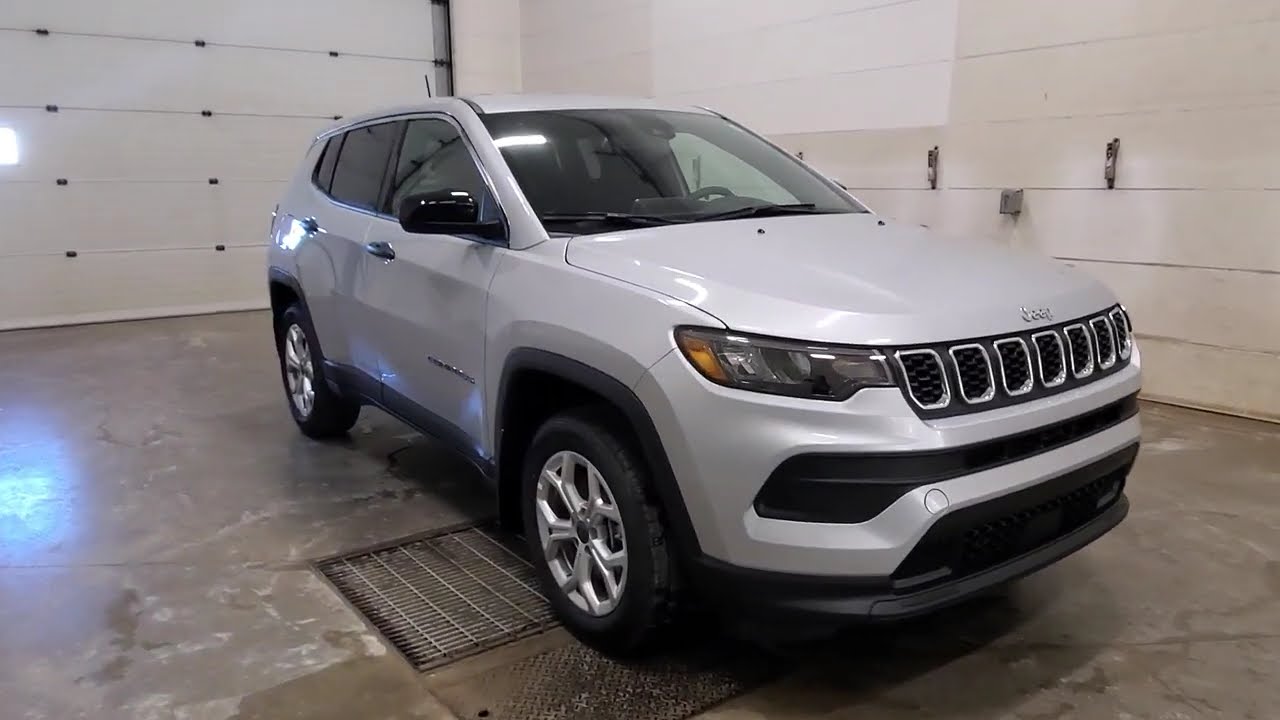 2026 Jeep Compass Sport 4x4 - Silver Zynith Metallic - Stock 1026