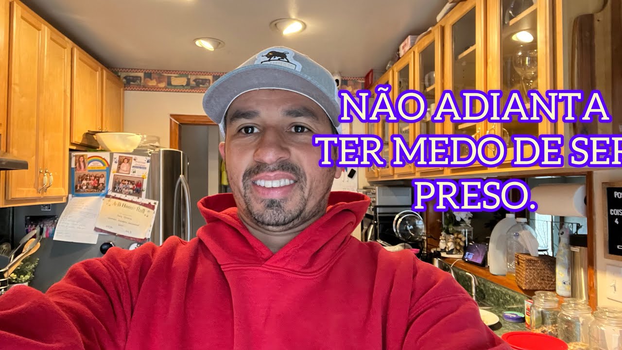 RUAS VAZIAS E COM&Eacute;RCIOS VAZIOS.