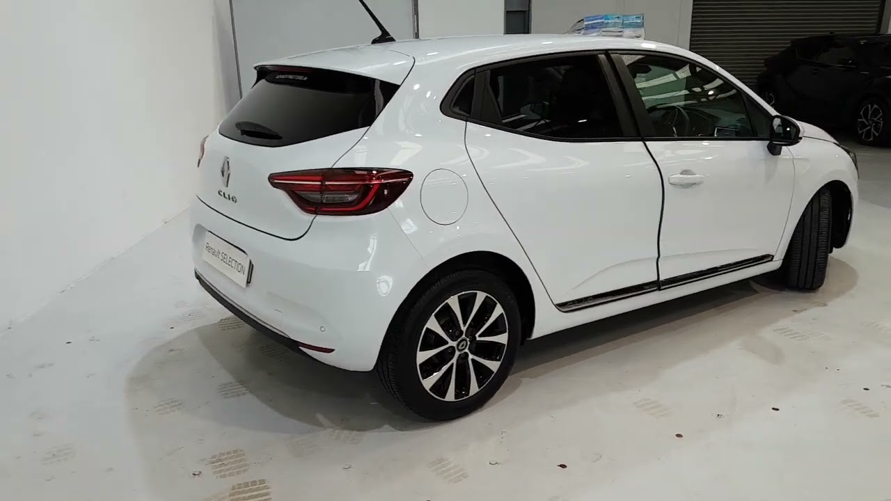 211L591 - 2021 Renault Clio Iconic TCe 100 MY19 20,495