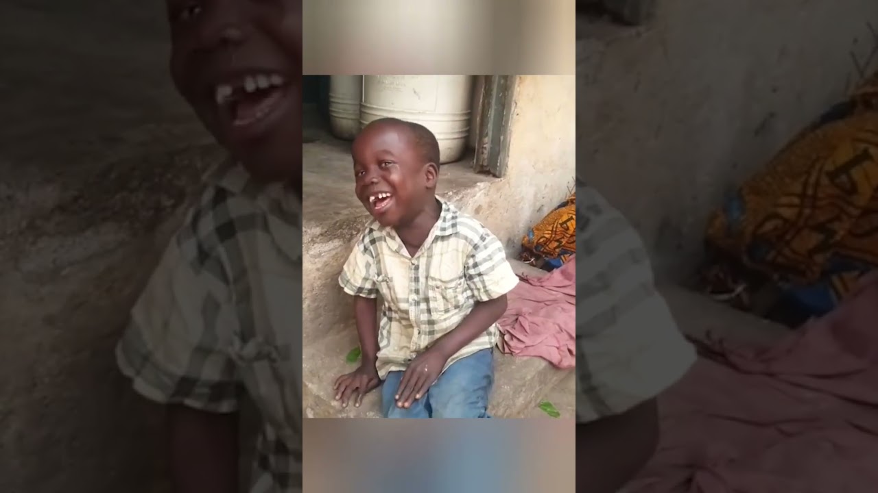 Quien Pare la botella se gana un Bombó o una galleta😁🤣#videos #viral #humor #comedia#familia  