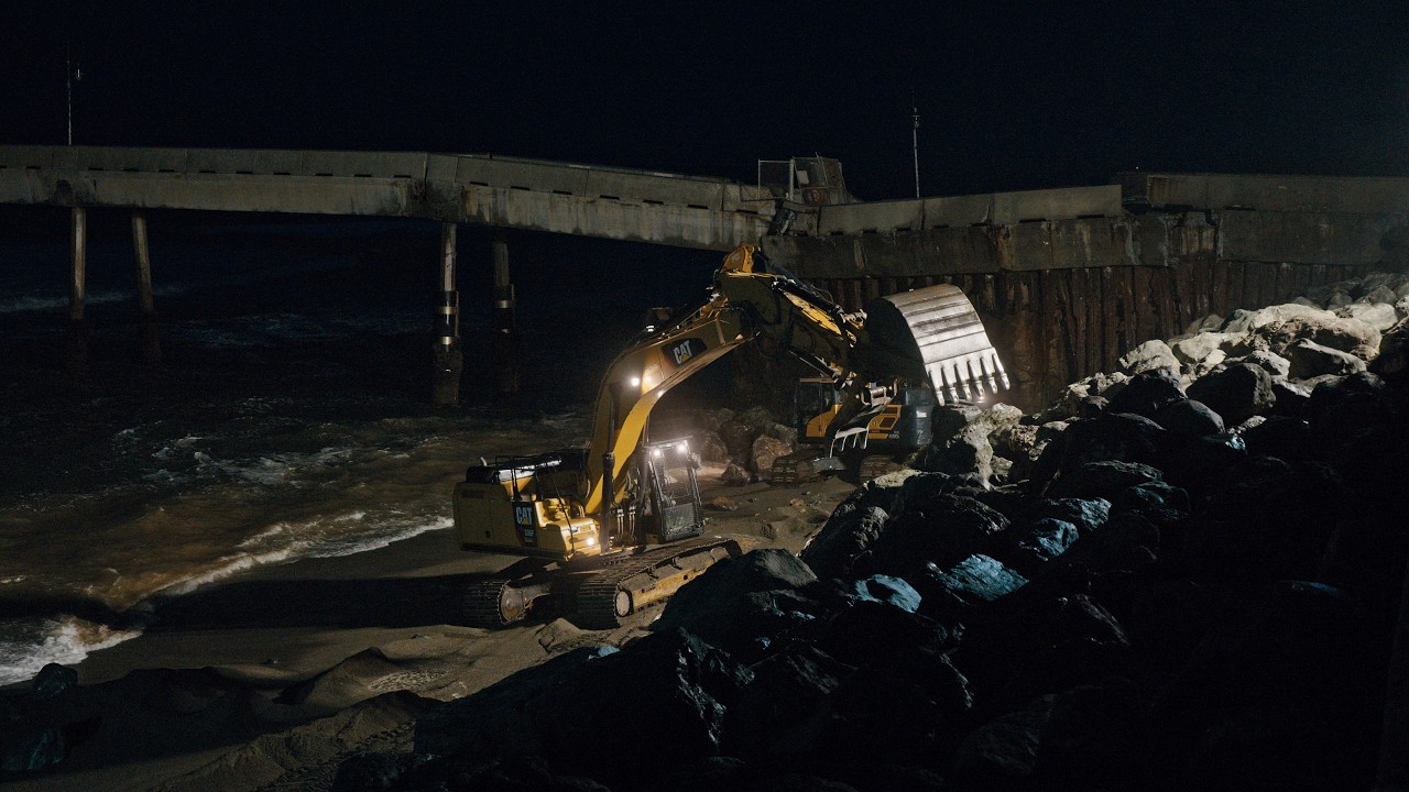 Pacifica Pier work in the dark, 6/15/26